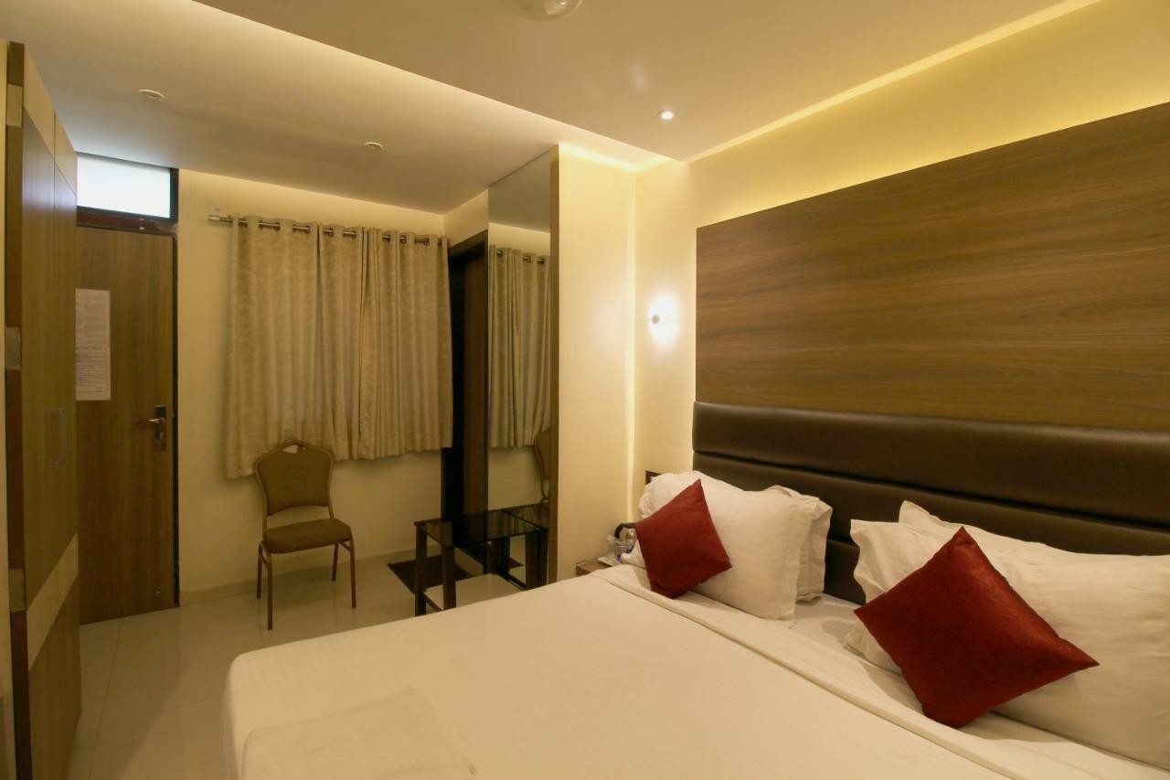 Hotel Shivam Pune Eksteriør billede
